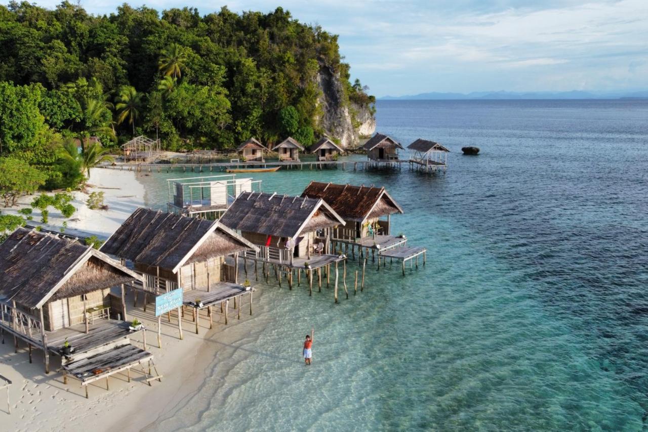 Nus Homestay Raja Ampat Kri Eksteriør billede