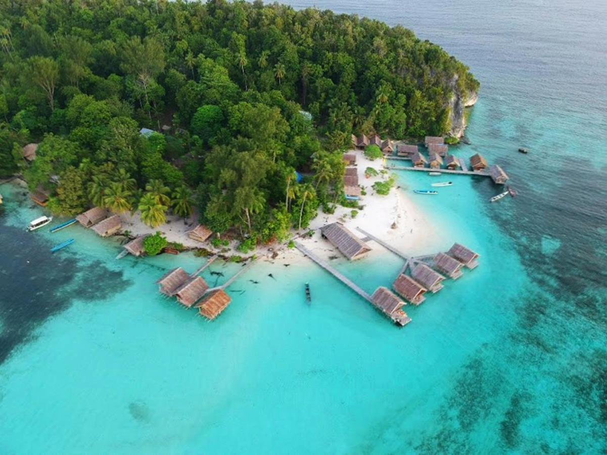 Nus Homestay Raja Ampat Kri Eksteriør billede