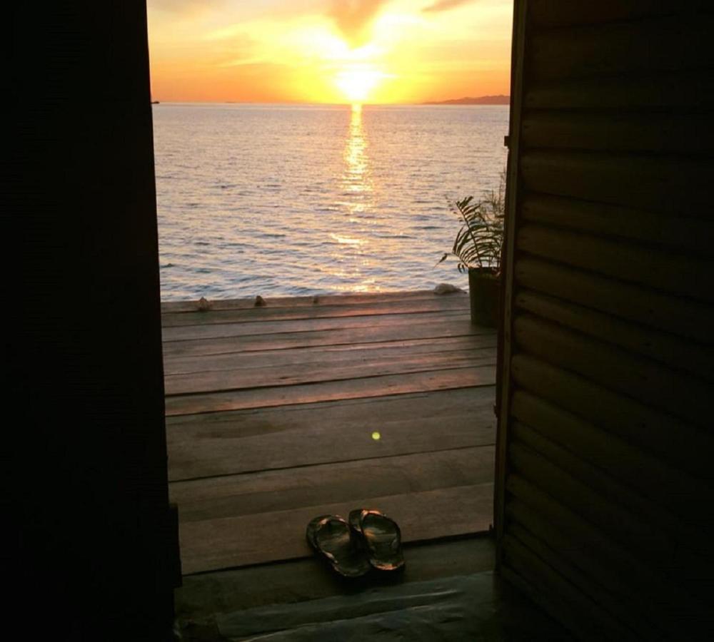 Nus Homestay Raja Ampat Kri Eksteriør billede