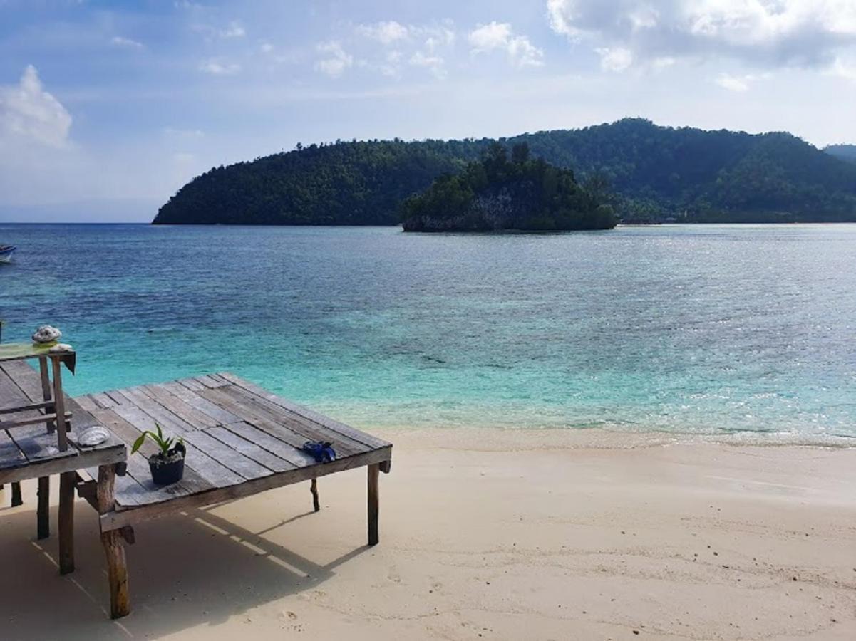 Nus Homestay Raja Ampat Kri Eksteriør billede